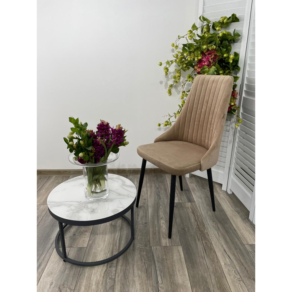 Красивый стул с высокой спинкой для кухни, цвет светло-коричневый (арт. М3602)