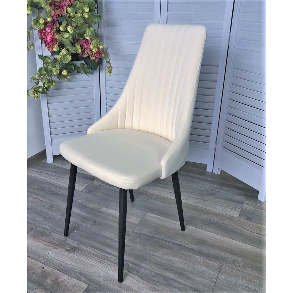 Кухонный стул велюр молочного (сливочного) цвета (арт. М3603)